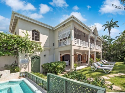 Luxury Villa Photo #2