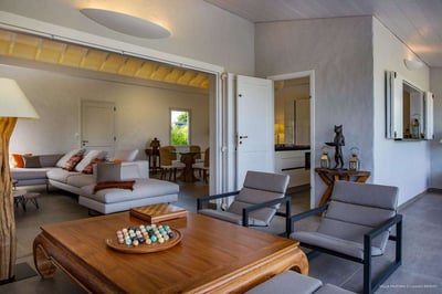 Luxury Villa Photo #28