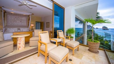 Luxury Villa Photo #20