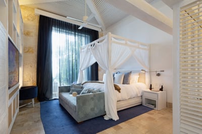 Luxury Villa Photo #35