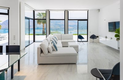 Luxury Villa Photo #13