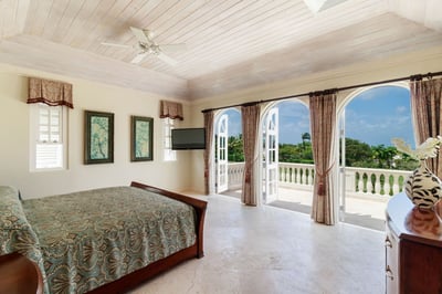 Luxury Villa Photo #13
