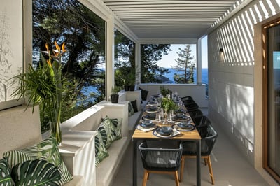 Luxury Villa Photo #16