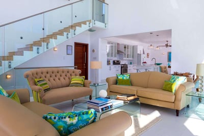 Luxury Villa Photo #9