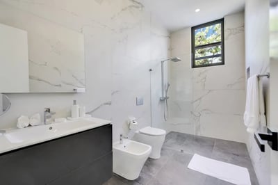 Luxury Villa Photo #53