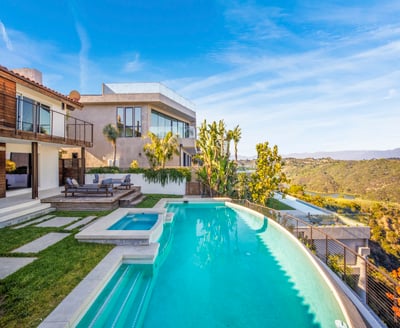 Luxury Villa Photo #10