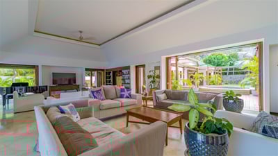 Luxury Villa Photo #21