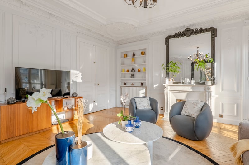 The Parisian Beauty