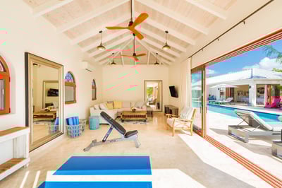 Luxury Villa Photo #32