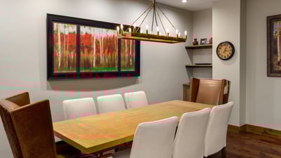 Dining area seating for 8