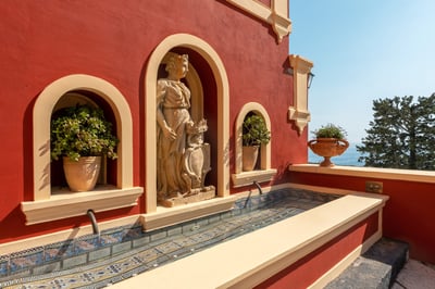 Luxury Villa Photo #5