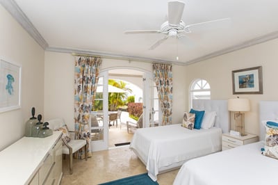 Luxury Villa Photo #19