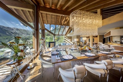Luxury Villa Photo #6