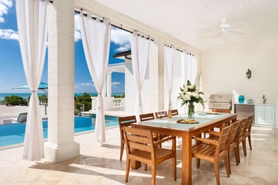 Luxury Villa Photo #21
