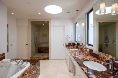 Luxury Villa Photo #17