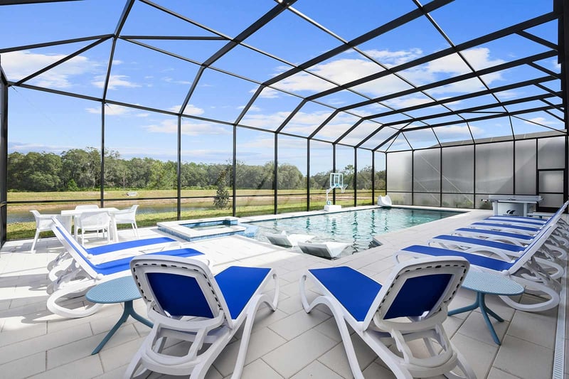 Strike N Spare at Villatel Village Solterra