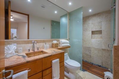 Luxury Villa Photo #49