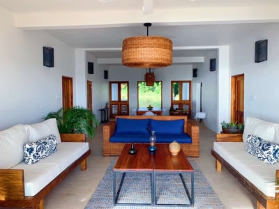 Luxury Villa Photo #10