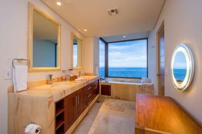 Luxury Villa Photo #61