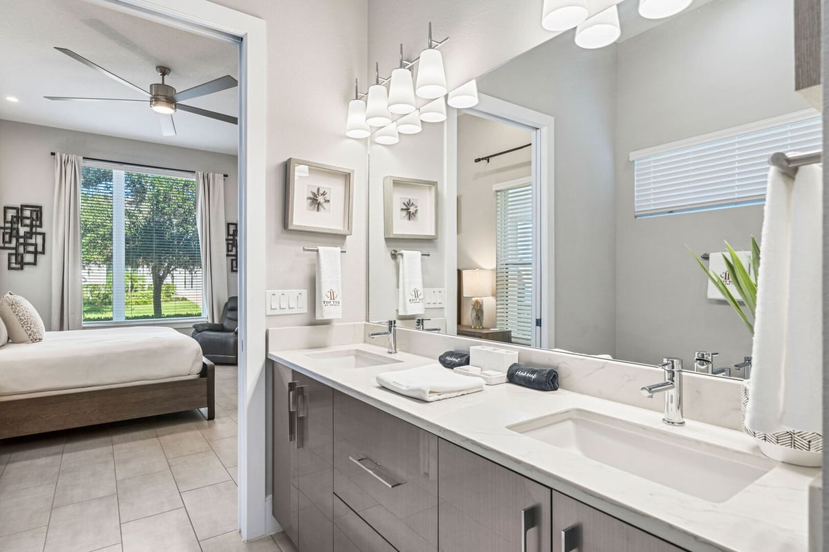 Reunion Tropical Retreat