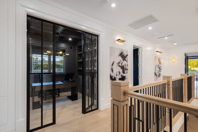 Luxury Villa Photo #26
