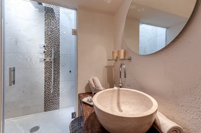 Luxury Villa Photo #58