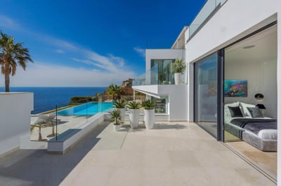 Luxury Villa Photo #17