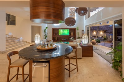 Luxury Villa Photo #23
