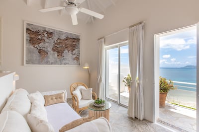 Luxury Villa Photo #32