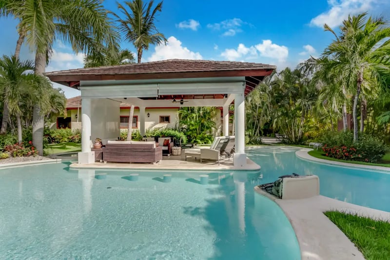 Tropical Oasis Villa