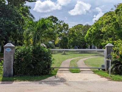 Luxury Villa Photo #23