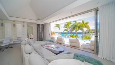 Luxury Villa Photo #13