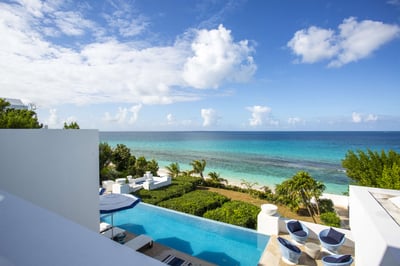 Luxury Villa Photo #3