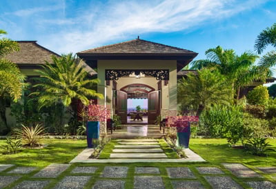 Luxury Villa Photo #7