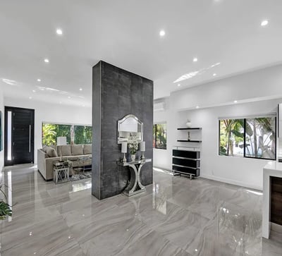 Luxury Villa Photo #7