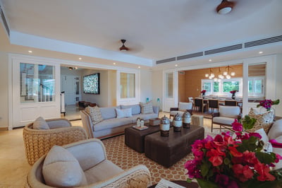 Tortuga D9 - Newly renovated golf villa located just steps from private beach