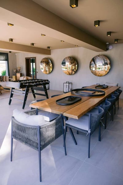 Luxury Villa Photo #7
