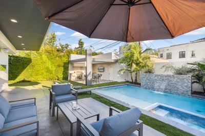 Luxury Villa Photo #6