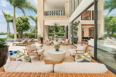 Luxury Villa Photo #11