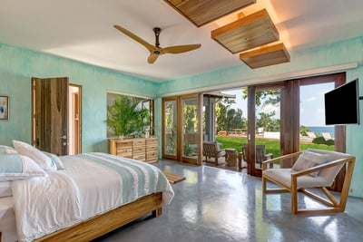 Luxury Villa Photo #27
