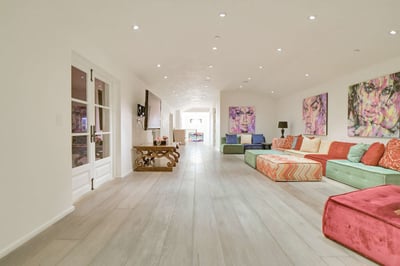 Luxury Villa Photo #27
