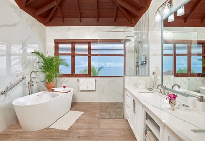 Luxury Villa Photo #38