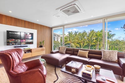Luxury Villa Photo #28