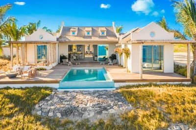 Luxury Villa Photo #3