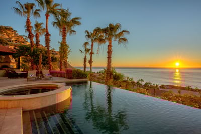 Luxury Villa Photo #8