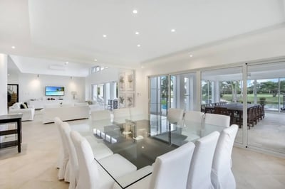 Luxury Villa Photo #15
