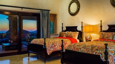 Luxury Villa Photo #30