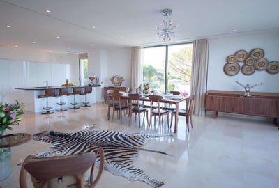 Luxury Villa Photo #11