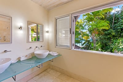 Luxury Villa Photo #26
