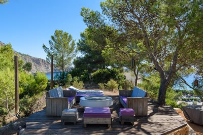 Luxury Villa Photo #16